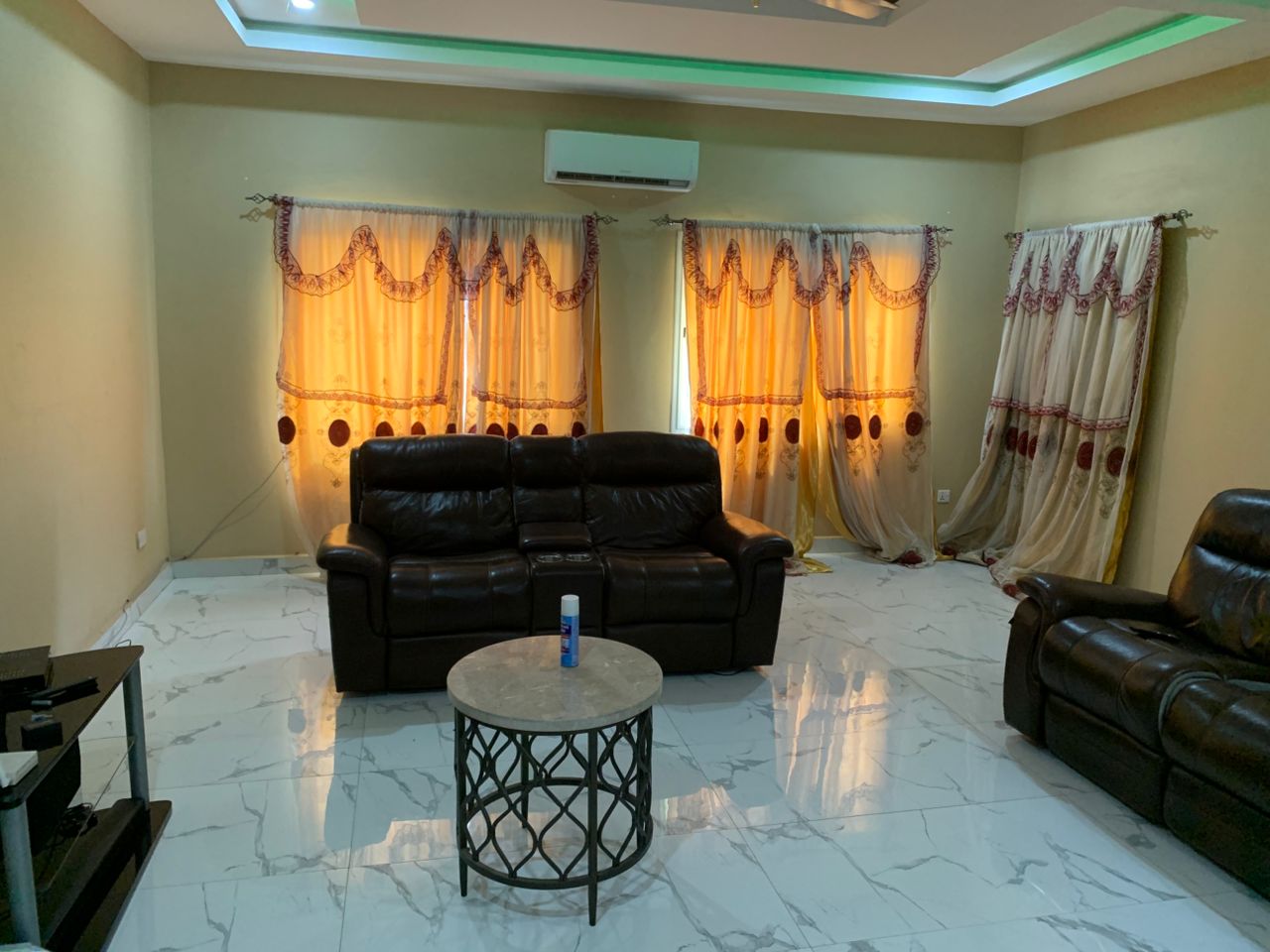 Five Bedroom Fully Furnished Townhouse for Rent - Image 5
