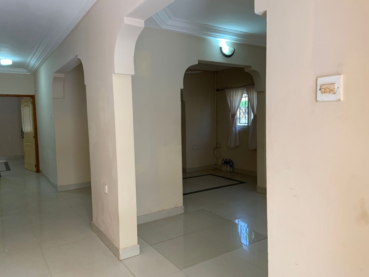 Three bedroom compound, Unfurnished - Image 5
