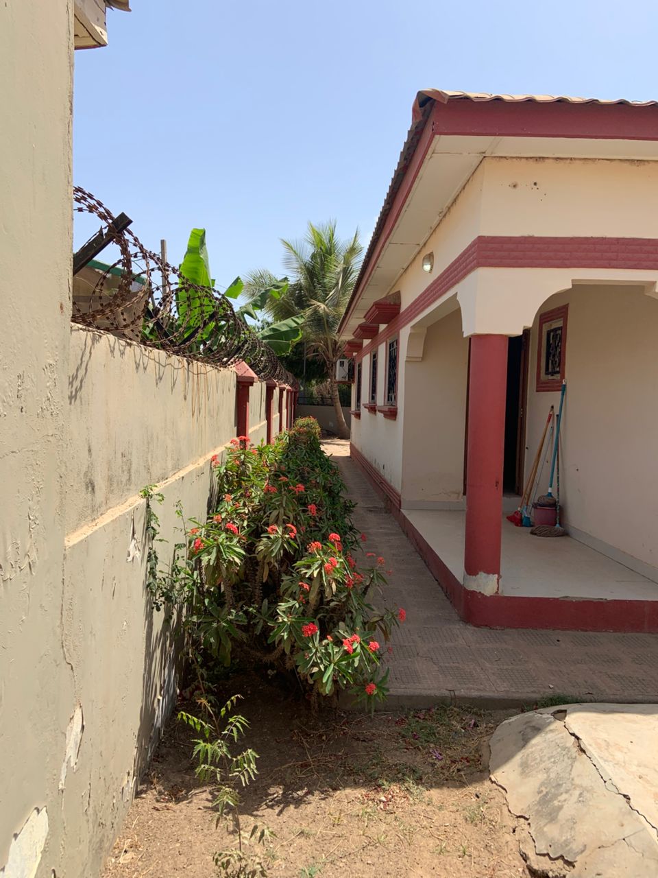 Three bedroom compound, Unfurnished - Image 3