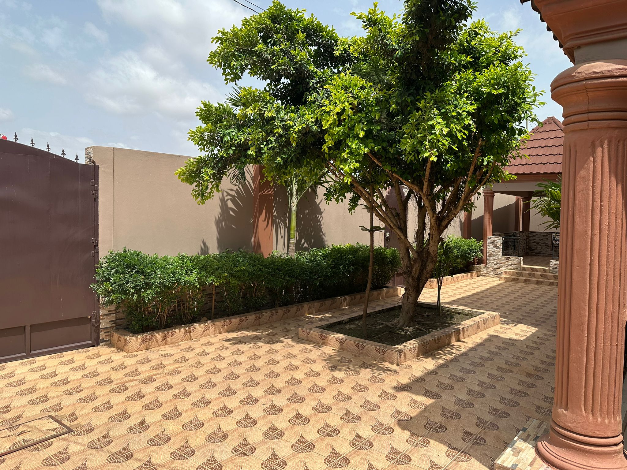 Five bedrooms full compound  - Image 2