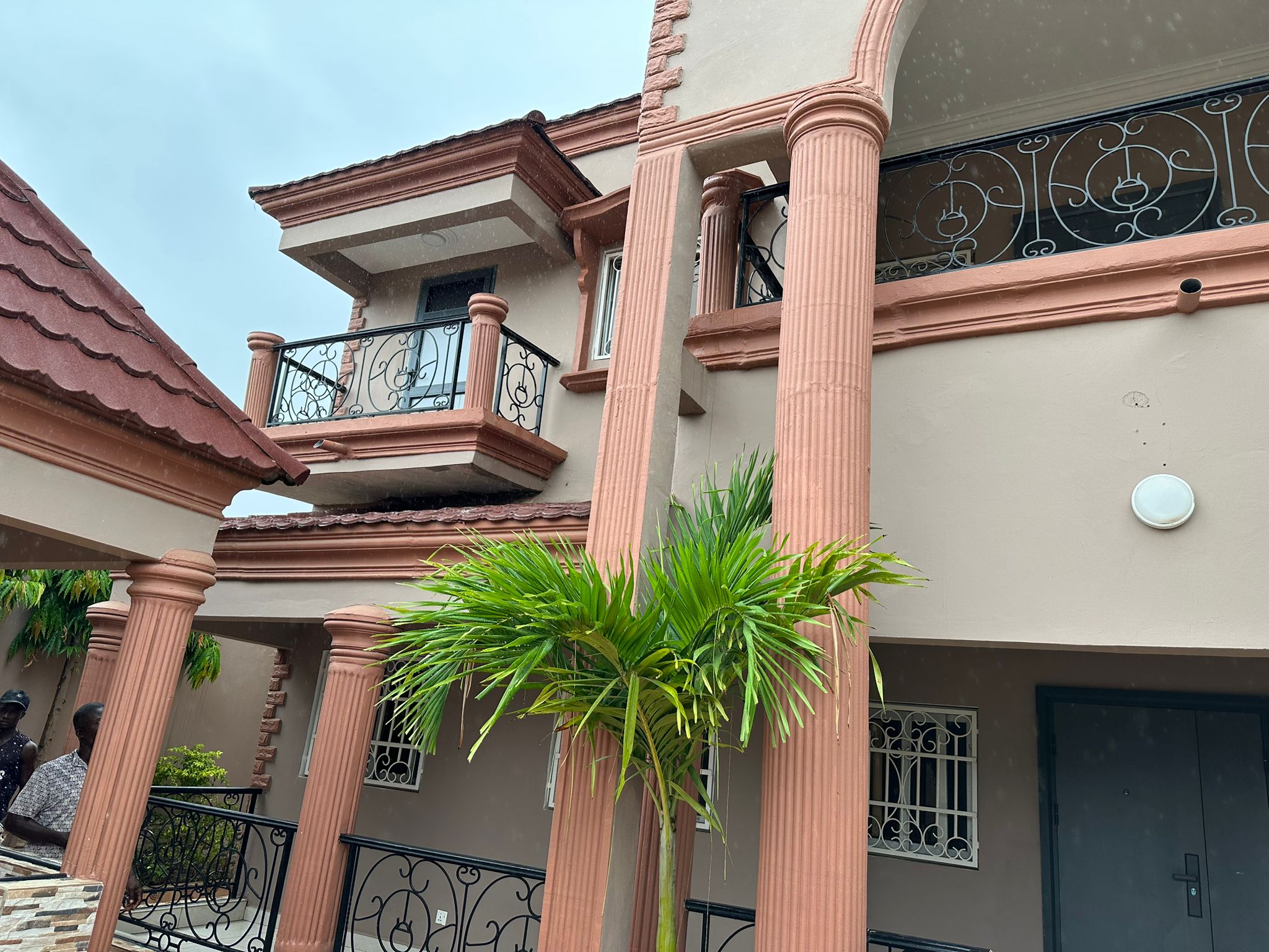 Five bedrooms full compound  - Image 4