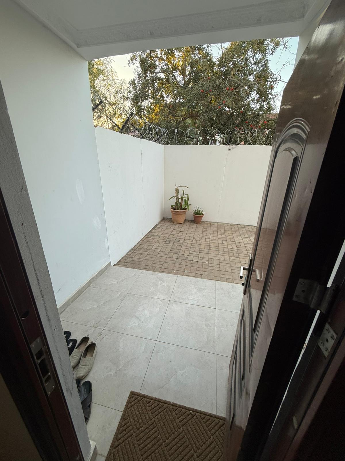 Three bedroom compound, fully furnished - Image 10