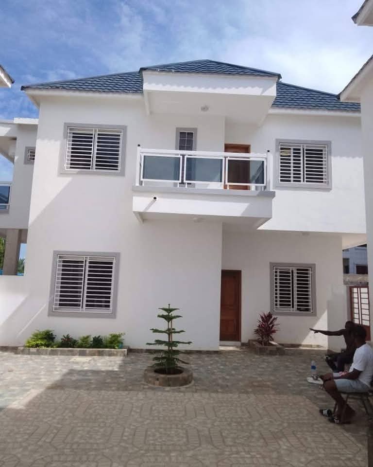 Two bedrooms Apartment Villa - Image 2