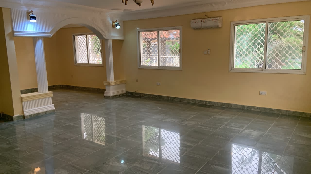 Five bedroom Private Villa - Image 6